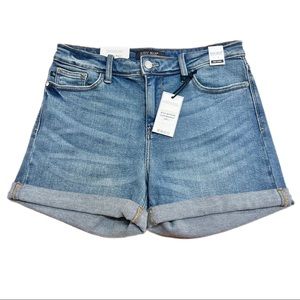 Judy Blue mid-rise Medium Blue Cuffed Shorts NWT